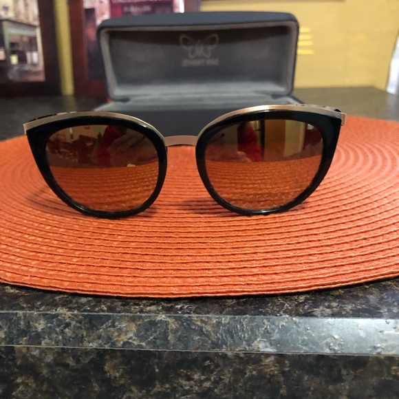 Johnny Was Accessories - Johnny Was Grace sunglasses and case.